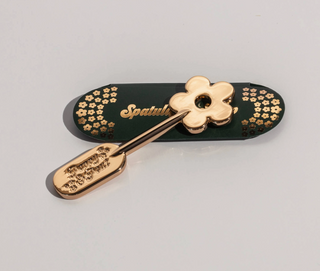 Poppy & Pout's Gold Lip Care Spatula