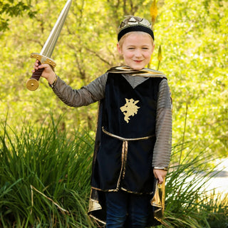 Golden Knight Tunic & Crown