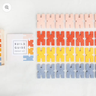 Interlocking Blocks Pocket Set